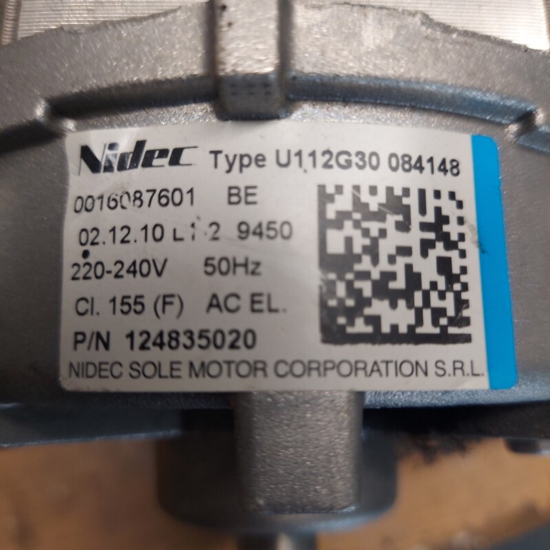 Elbląg Sprawny silnik i programator, pompkę wody do pralki Elektrolux. Ceny do negocjacji.