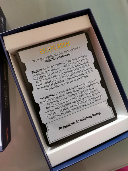 Elbląg - Gra logiczna Escape Room -
Nigdy w nią nie zagrałam. Rozpakowałam z folii, przejrzałam niektóre karty (stąd