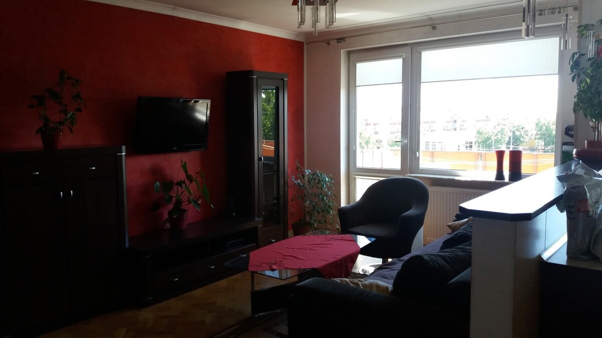 Elbląg Wynajmę komfortowe 4 pokojowe, 60 m, w pełni umeblowane mieszkanie(wraz ze sprzetem agd), z balkonem i windą,