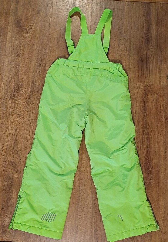 Elbląg Spodnie ocieplane kombinezon rozmiar 128 na 7-8 lat stan idealny na szelkach zamki na dole nogawki