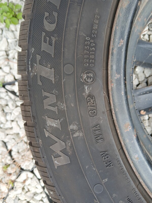 Elbląg Opony zimowe 215/65 R16 na felgach stalowych Dacia Duster