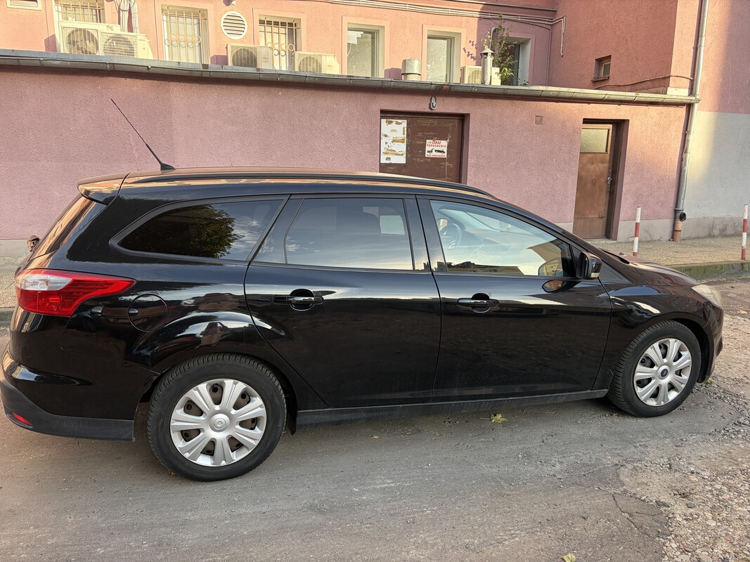 Elbląg Sprzedam Ford Fokus Kombi MK3 1,6 TDCi 2011 r, Manualna skrzynia biegów. Auto ekonomiczne przy obecnych cenach
