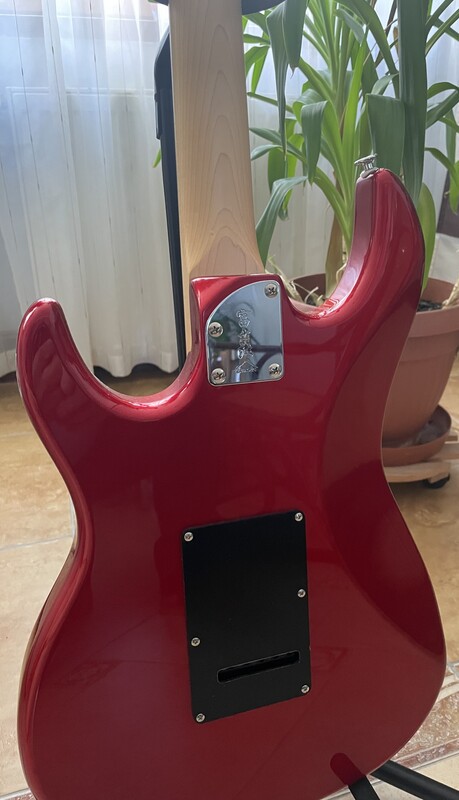 Elbląg Stratocaster Japońskiej firmy Fujigen, Odyssey 2,stan perfekcyjny Korpus: lipa Szyjka: klon Podstrunnica: