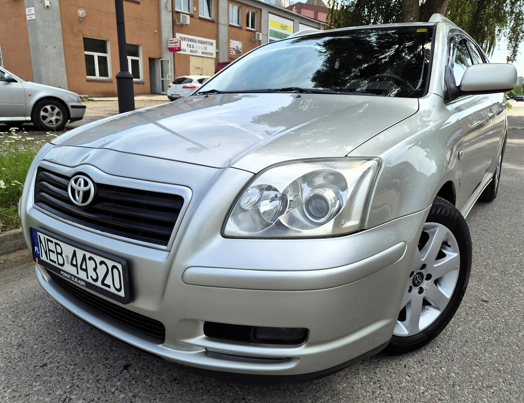 Elbląg Toyota Avensis 1,8Benzyna 120Km 2004Rok Nowy Rozrząd -Sprawna Klimatyzacja Tempomat