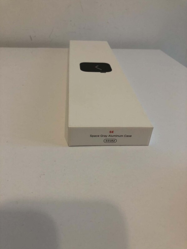 Elbląg Sprzedam zegarek Apple Watch SE w rozmiarze 44mm (koperta z aluminium w kolorze Space Grey). Jest to bogatsza