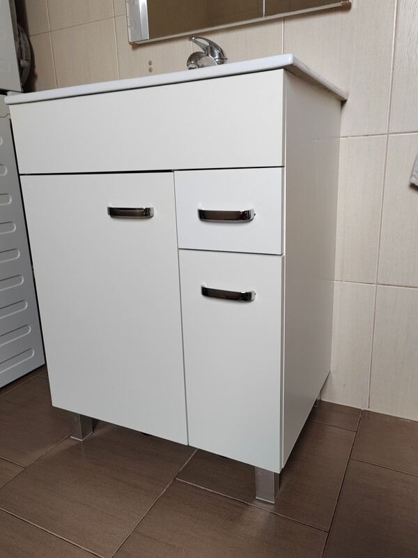 Elbląg Szafka szerokość 60cm cm, głębokość 46 cm z umywalką i baterią. Odbiór osobisty Pasłęk