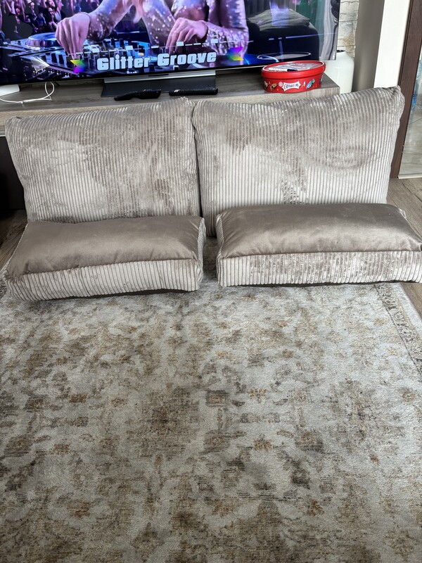 Elbląg Sprzedam oparcia na kanapę kolor kawowy 4 sztuki nowe