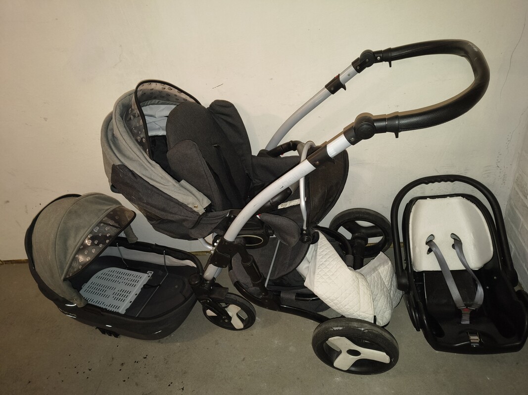 Elbląg Witam. Sprzedam wózek dziecięcy po jednym dziecku firmy babyactiv shell 3 in 1 cena do małej negocjacji.