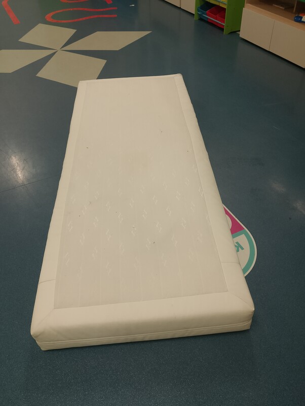 Elbląg Sprzedam materac 80x200.Grubość 20cm. Zapraszam zdecydowane osoby