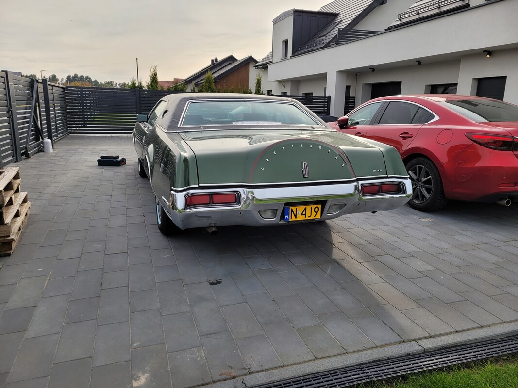 Elbląg Lincoln Continental Mark IV Coupe zielony klasyk