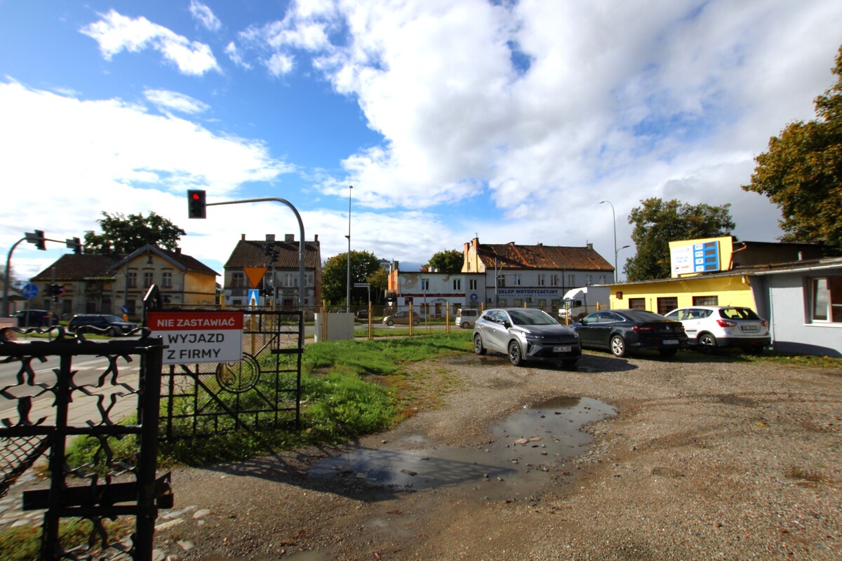 Elbląg NIERUCHOMOŚCI ANNA KRASZEWSKA Funkcjonalny, odnowiony budynek produkcyjno-biurowy ul. Grunwaldzka/Komeńskiego