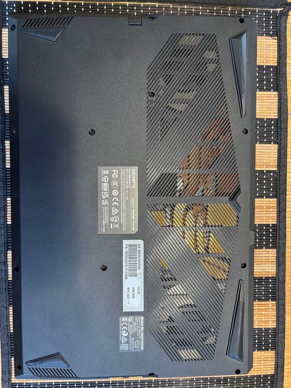 Elbląg Sprzedam laptopa Gamingowego Gigabyte G5 GE