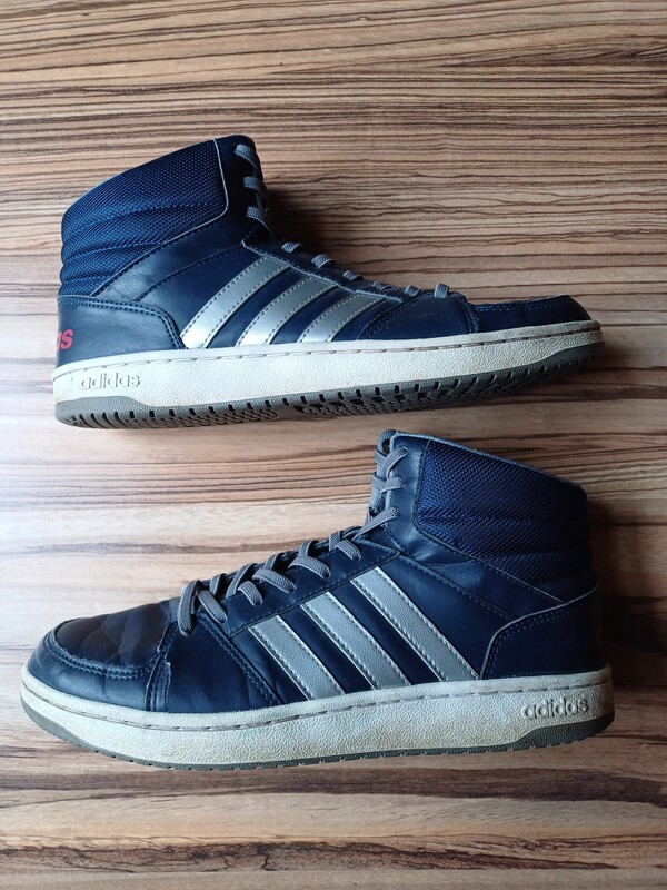 Elbląg ADIDAS rozmiar 42 Długość wkładki kolor granatowy, do kostki; UWAGA pęknięcie rozdarcie dziura w lewym bucie