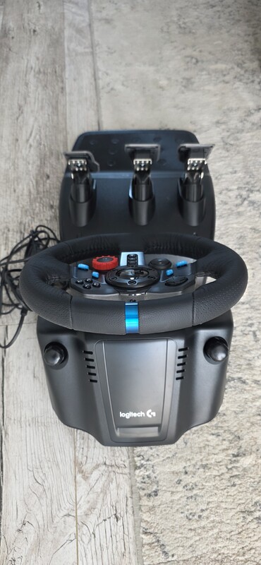 Elbląg Kierownica ps4 ps5 Logitech Driving x na gwarancji raz używana jak nowa na Gwarancji.