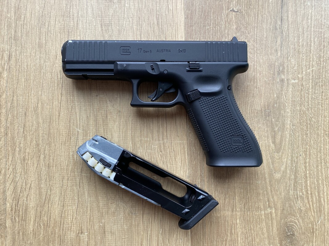 Elbląg Sprzedam pistolet wiatrówkowy firmy UMAREX na oficjalnej licencji Glocka. Wiatrówka ta to precyzyjna replika