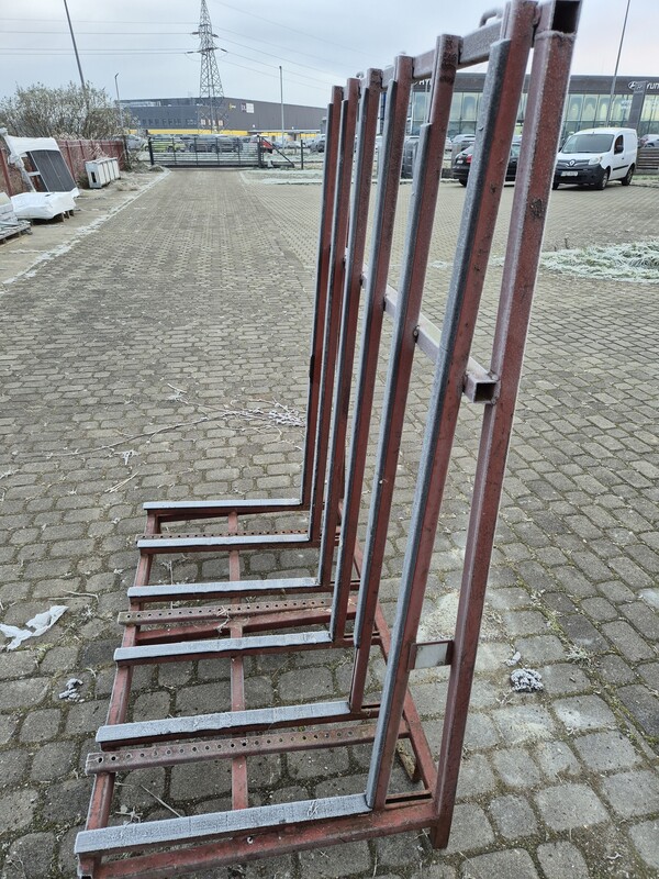 Elbląg Witam, mam do sprzedania stojak do przechowywania i transportu okien. drzwi itp.