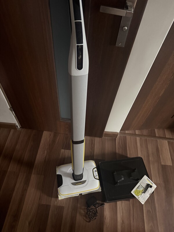 Elbląg Sprzedam mop elektryczny Karcher FC7.Stan bdb. Odbiór osobisty w Elblągu
