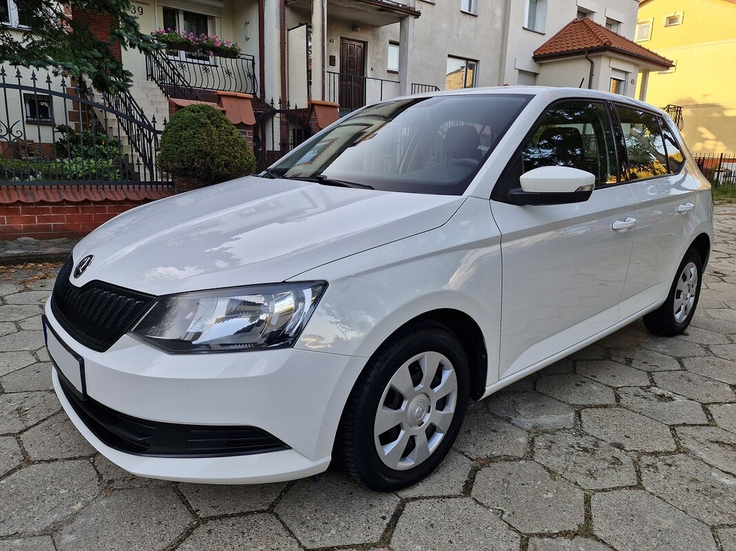 Elbląg Skoda Fabia1.0 BenzynaModel 2017Klimatyzacja154 tys kmKupiona w Polskim Salonie