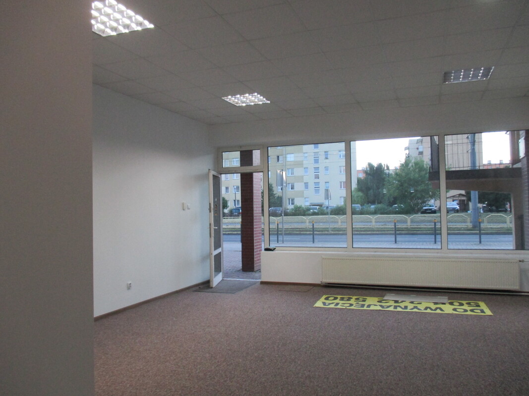 Elbląg Wynajmę:Lokal 65m2, dwa pomieszczenia plus wc. Parter. Ul. płk. Stanisława Dąbka. Elbląg