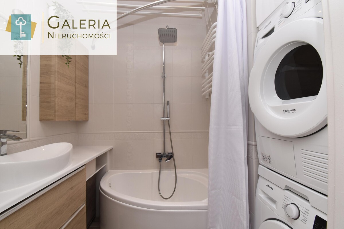 Elbląg GALERIA NIERUCHOMOŚCIZ pasji i miłości do nieruchomościNa sprzedaż: Jasne, przestronne, trzypokojowe mieszkanie