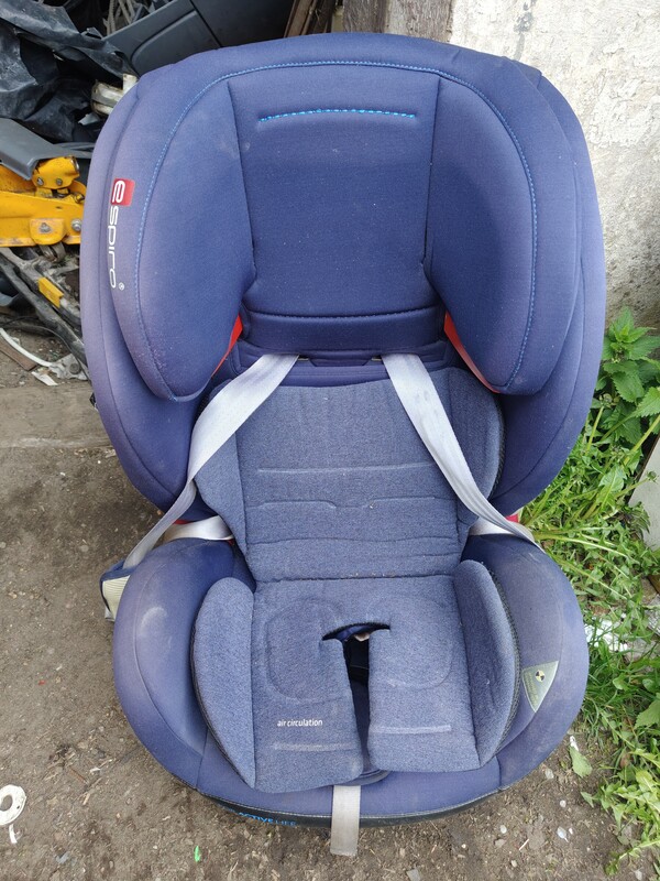 Elbląg Fotelik samochodowy ESPIRO montowany na stałe. .. Stan bardzo dobry. ..