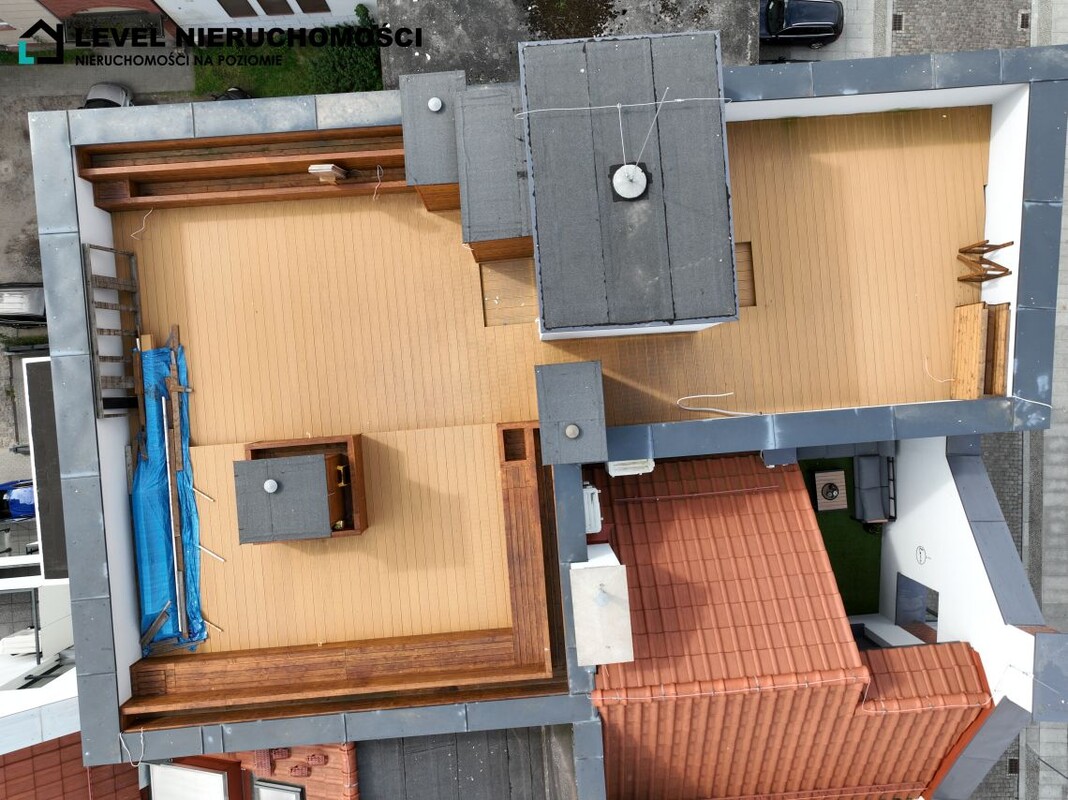 Elbląg LEVEL NIERUCHOMOŚCIDwupoziomowy apartament z tarasemul. Stary RynekNIERUCHOMOŚCI NA POZIOMIE