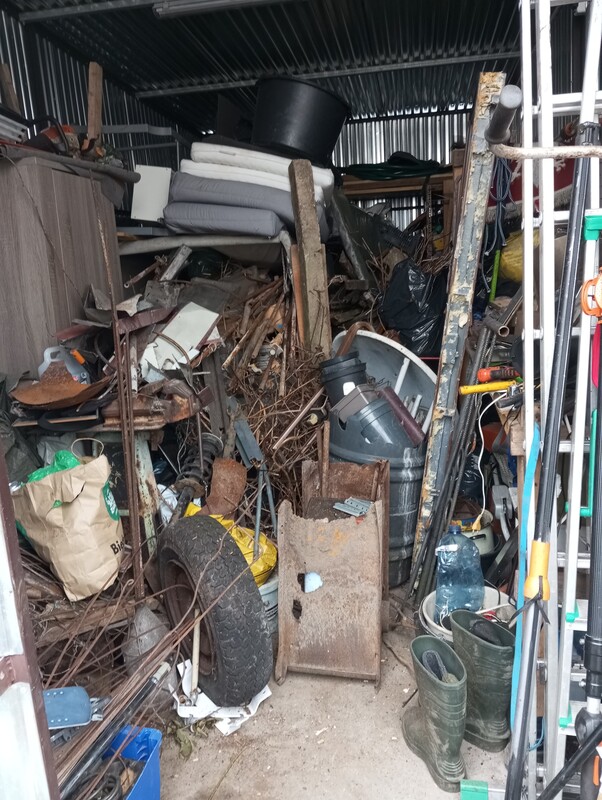 Elbląg ODBIORĘ ZALEGAJACY ZŁOM, ELEKTRO-ŚMIECI Z GARAŻU POMIESZCZEŃ GOSPODARCZYCH, PIWNICY, OGRODU. W ZAMIAN OFERUJE