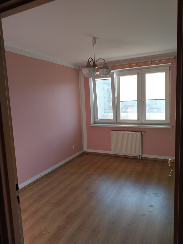 Elbląg Sprzedam przestronne, własnościowe mieszkanie 3 pokojowe z balkonem w centrum.