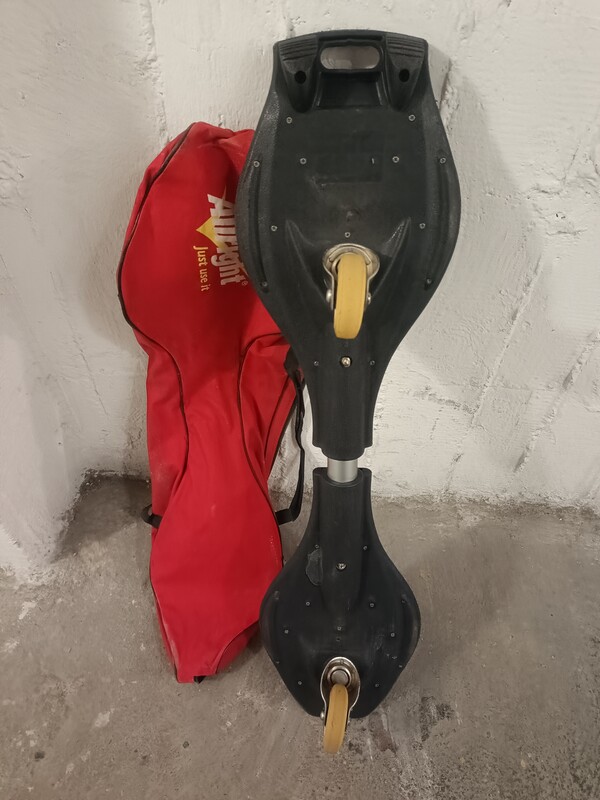 Elbląg Sprzedam deskorolkę na dwóch kółkach Waveboard firmy Allright wraz z pokrowcem. Deska w bardzo dobrym stanie.