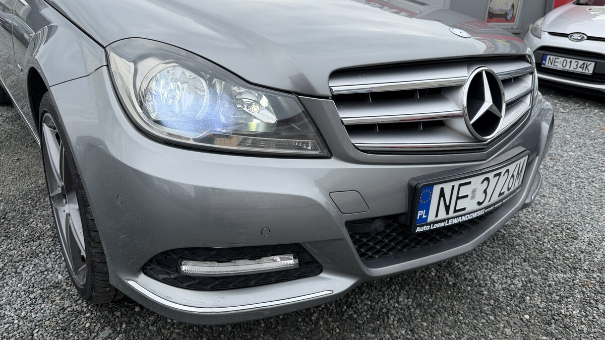 Elbląg Auto Leew LEWANDOWSKI Kupujemy i Sprzedajemy tylko dobre auta Za auta z Polskiego Salonu Płacimy Najwięcej