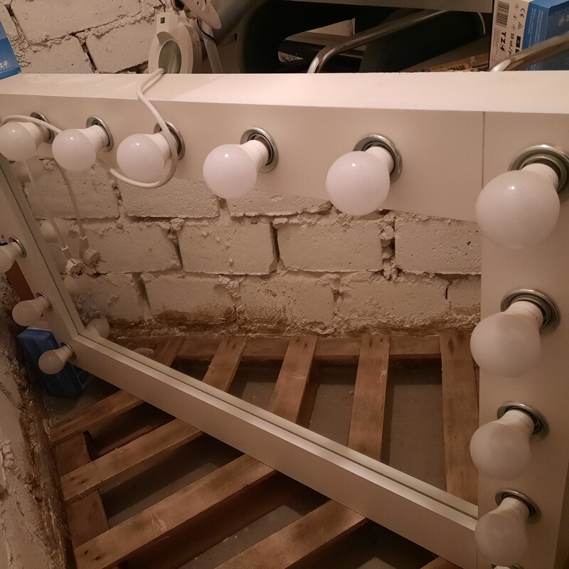 Elbląg Sprzedam lustro do makijażu, wymiary 120x70x12cm