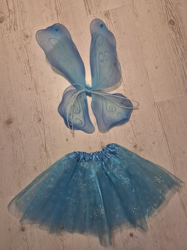 Elbląg Bajkowy strój motyla dla dziewczynki na bal, karnawał, urodziny.
Uniwersalny rozmiar : 3-7 lat.
Kolor