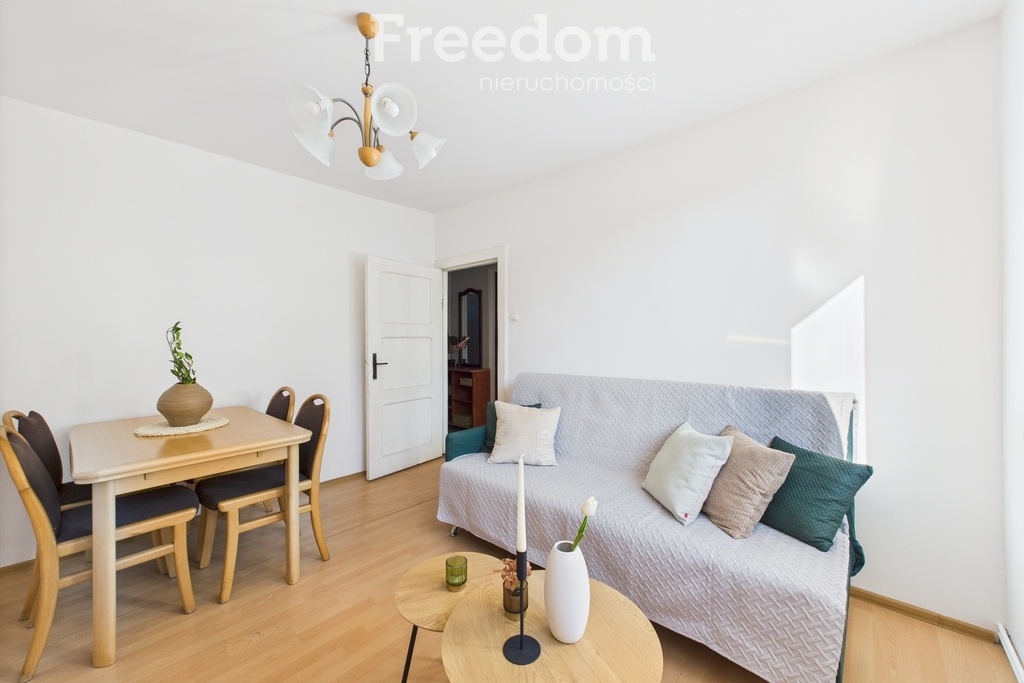 Elbląg FREEDOM NIERUCHOMOŚCISprzedam mieszkanie - Elbląg, Aleja Grunwaldzka. Mieszkanie jest jasne, zadbane i