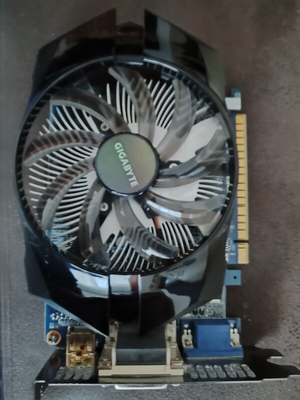 Elbląg Sprzedam 100 procent sprawne karty graficzne PCI express 3.0 NVIDIA GeForce GTX 950 MSI 2GB za 100 zł oraz