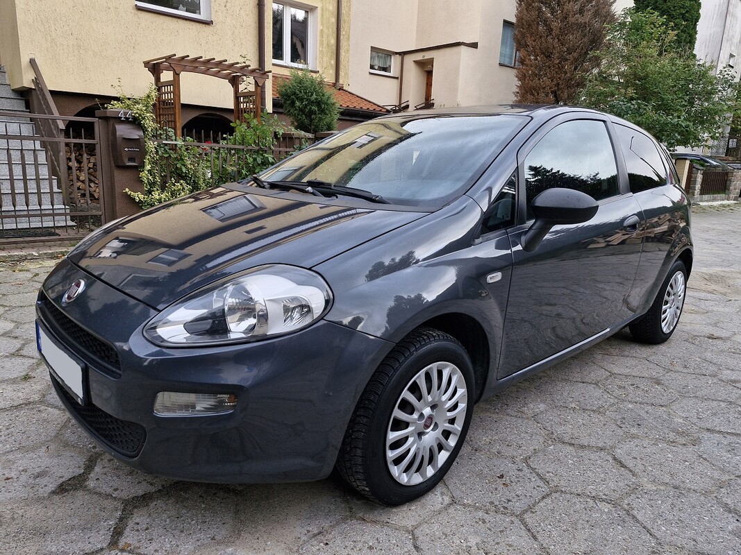 Elbląg Fiat Grande Punto1.4 BenzynaModel 2014KlimatyzacjaKupiony w Polskim Salonie