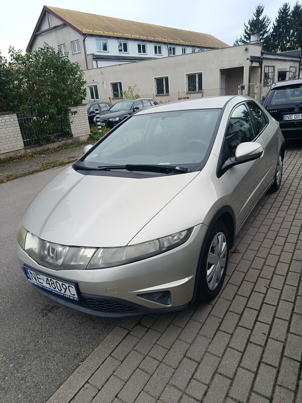 Elbląg Honda Civic VIII UFO 1.4 benzyna, 2007 – sprawna i gotowa do jazdy