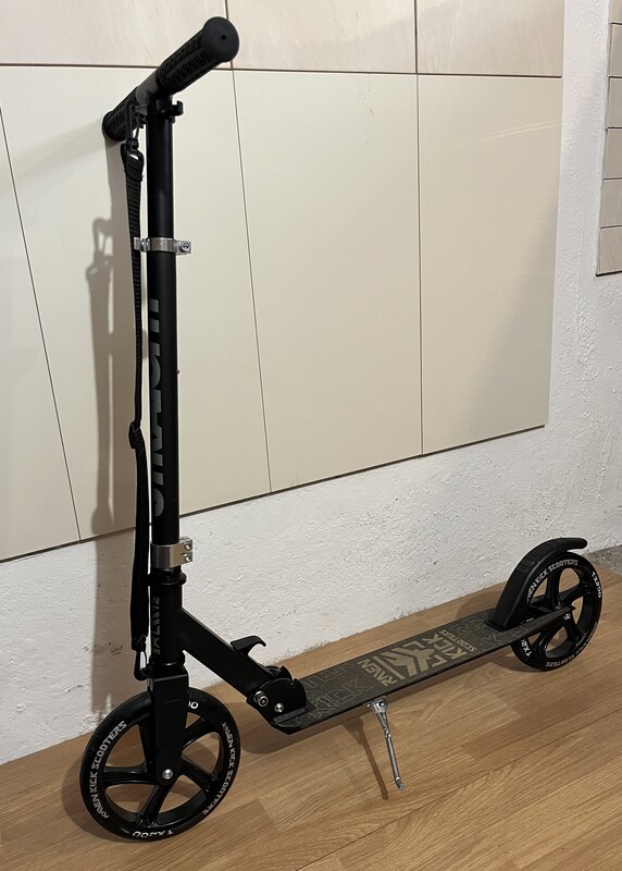 Elbląg Używane hulajnogi składane marki Raven, model Straight (aluminium) z 200 mm kołami
