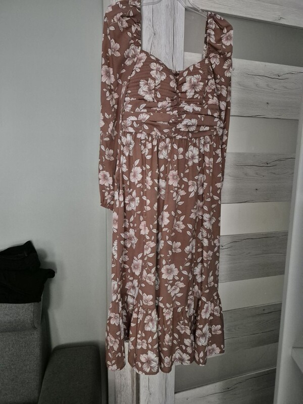 Elbląg Pakiet używanych ubrań damskich w rozmiarze 36.
Zrobiłam porządki - ubrania w dobrym ładne i w stanie różnych