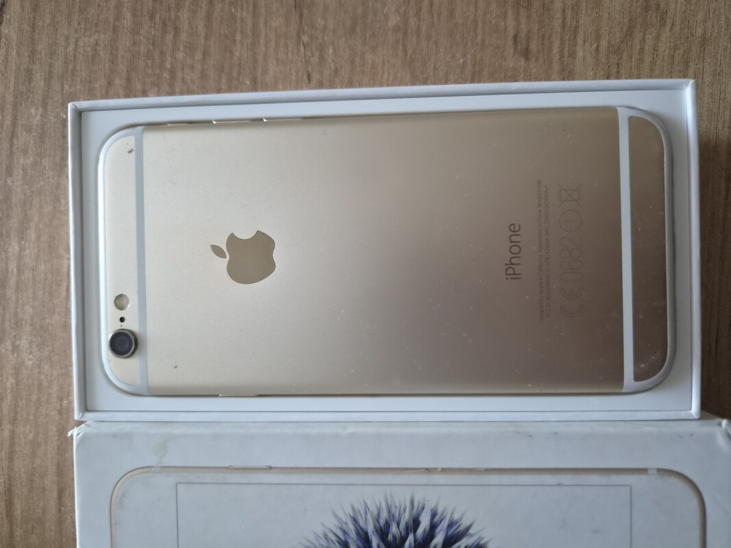 Elbląg IPhone 6 sprzedam z pudełkiem i kablem cena do negocjacji
