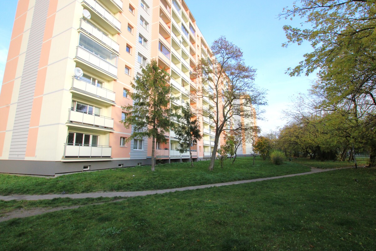 Elbląg NIERUCHOMOŚCI ANNA KRASZEWSKA 4-pokojowe mieszkanie o wysokim standardzie ul. Wybickiego **