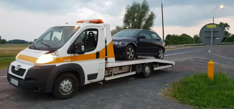 Elbląg Pomoc Drogowa Elbląg 24h Laweta SiódemkaZajmujemy się pomocą drogową 24 godziny 7 dni w tygodniu. Jesteśmy