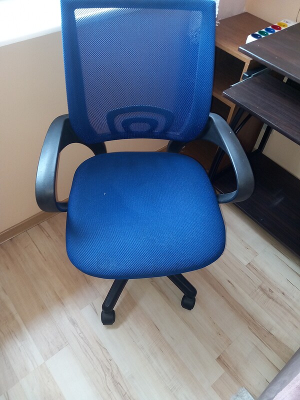 Elbląg Sprzedam biurko, krzesło i szafkę