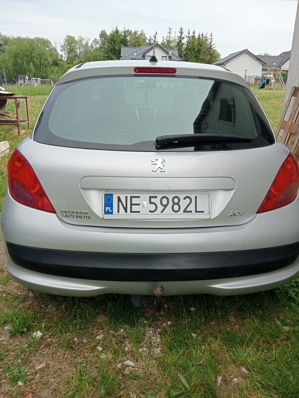 Elbląg Sprzedam samochód Peugeot 207 silnik 1,4 benzyna-gaz. Sprzedaję jako jeżdżący uszkodzony. W czerwcu 2025