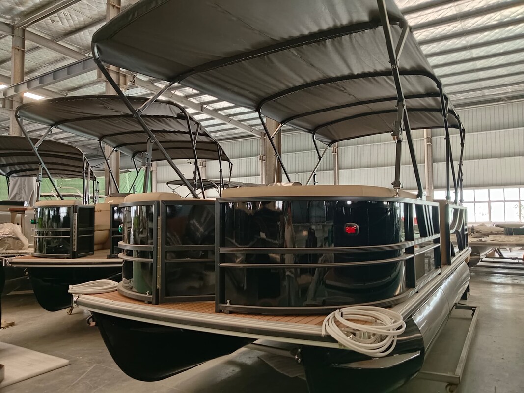 Elbląg Na sprzedaż nowoczesny jacht Allhouse 19FT-bez silnika