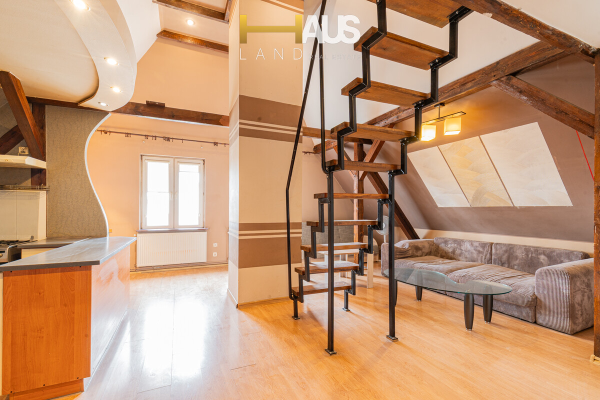 Elbląg ELBLĄG, UL. RECHNIEWSKIEGO 3 POKOJE + ANTRESOLA POWIERZCHNIA 69,1 M2,PO PODŁODZE OK 100 M2