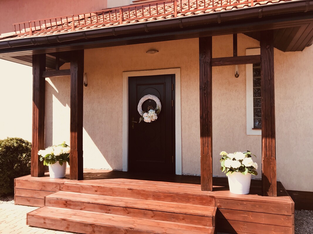 Elbląg Dom wśród sosen – enklawa ciszy i harmonii, ul. Wileńska, Elbląg