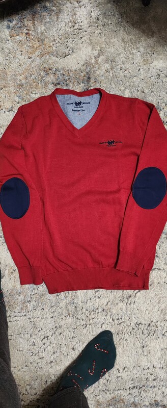 Elbląg Sprzedaam sweterek czerwony meski, roz. L- 27 zl Kurtka ruda skórka, roz L, bardzo mali używana(cena nowej