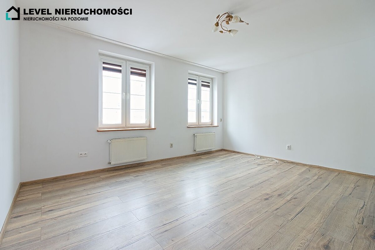 Elbląg LEVEL NIERUCHOMOŚCI Przestronne mieszkanie dwupokojoweul. Struga 1 piętro 50,5m2 NIERUCHOMOŚCI NA POZIOMIE