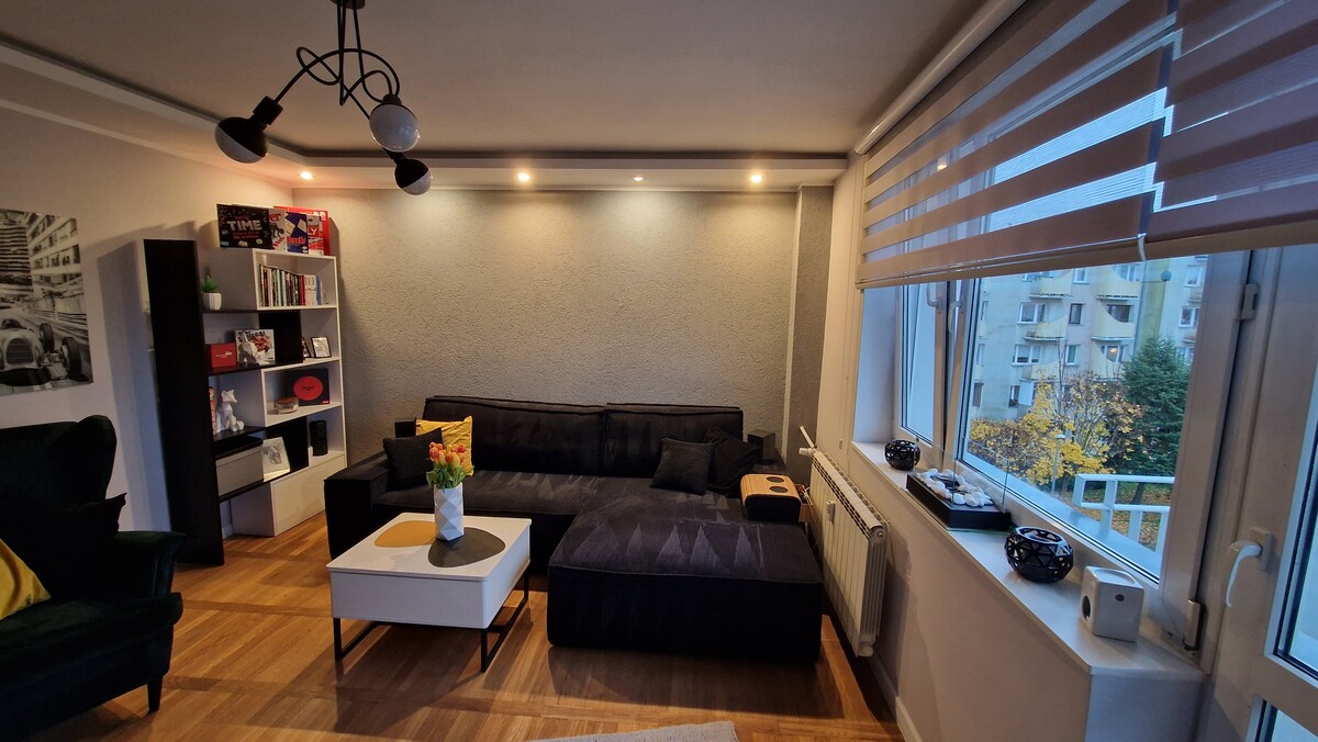 Elbląg Na sprzedaż 2 &ndash; pokojowe mieszkanie 48,8 m2&nbsp; w Elblągu przy ul. Płk. Dąbka.