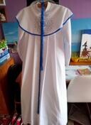 Elbląg sprzedam plaszcz woskowy nowy na wzrost 175 cm i albe dla chlopca, alba 80 zl, plaszcz wojskowy70zl.